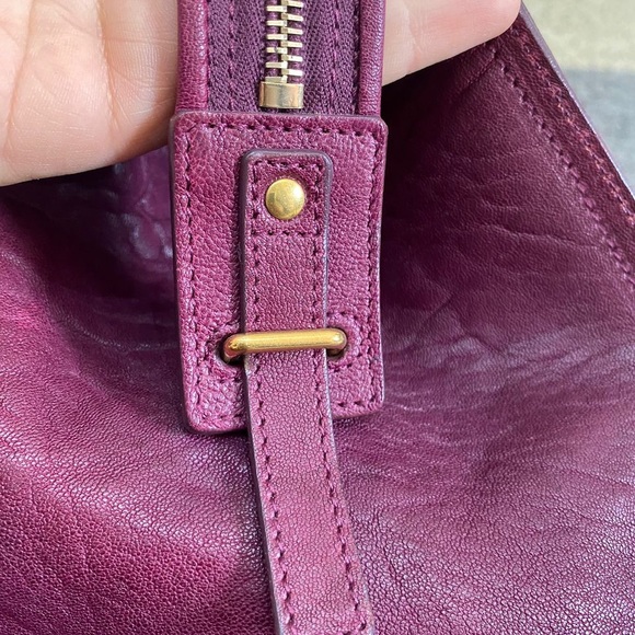 Yves Saint Laurent Chyc Tote Bag - Picture 4 of 14